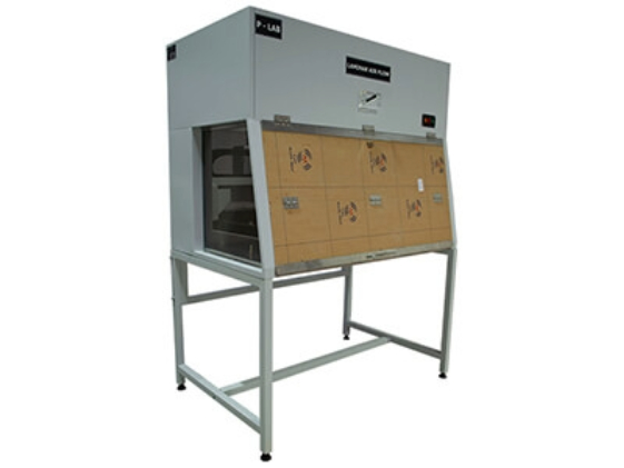 Precision Lab Furniture Laminar Air Flow