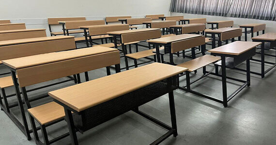 Precision Lab Furniture laminar air flow